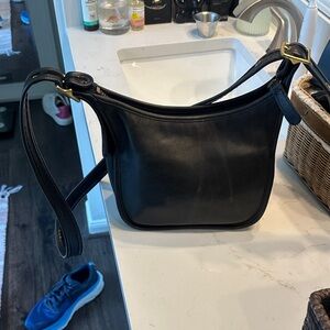 Vintage Coach Black Leather Shoulder Bag